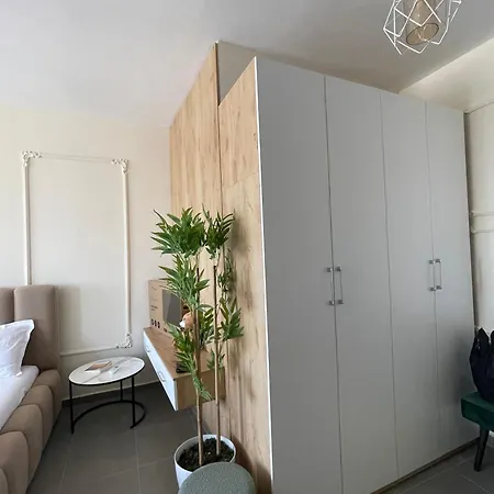 Golem Apartament *